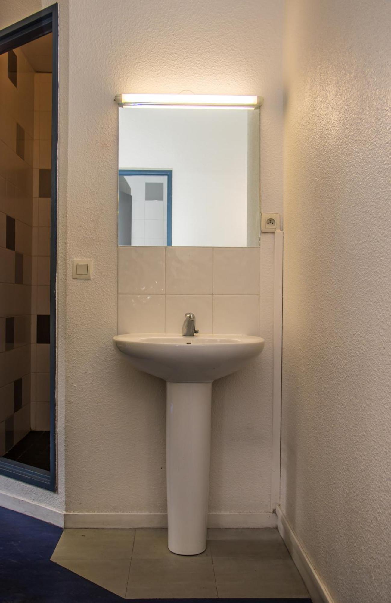 Auberge De Jeunesse Hi Nice Les Camelias Εξωτερικό φωτογραφία