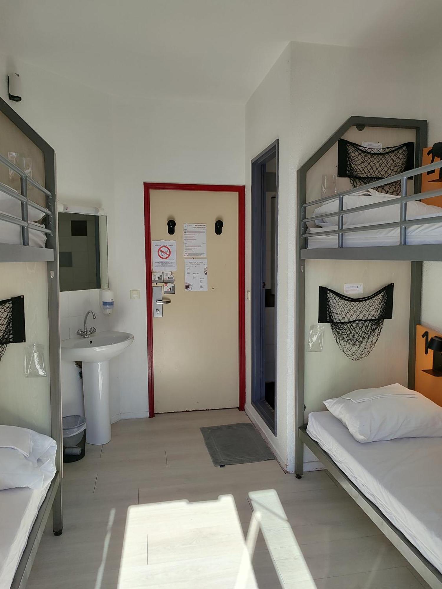Auberge De Jeunesse Hi Nice Les Camelias Εξωτερικό φωτογραφία